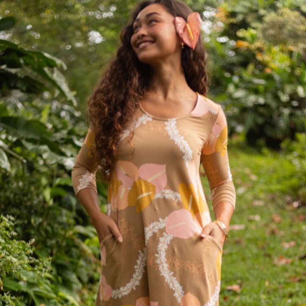 Fighting Eel Mocha Woven Lei Dress Angie